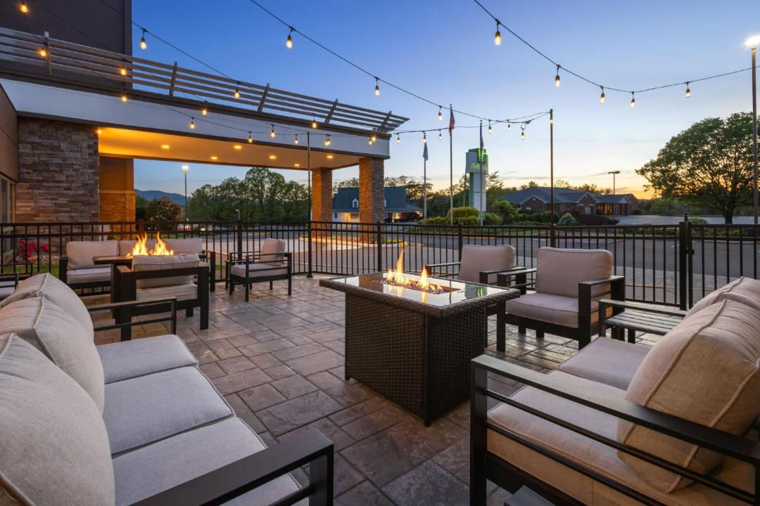 Photo of Patio Balcony in Cave Spring