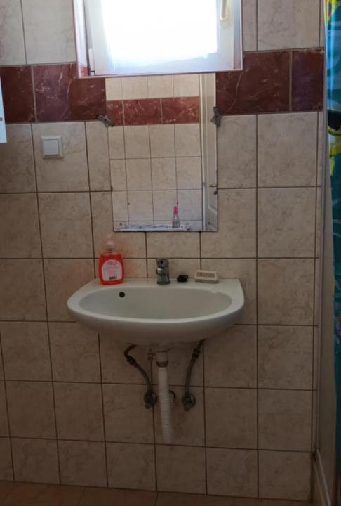 Photo of Bathroom in Deg