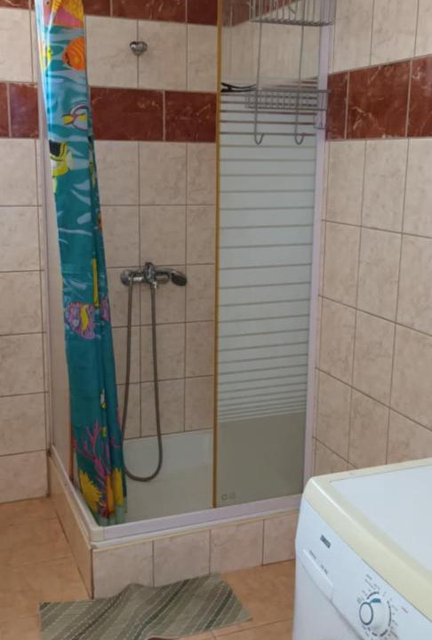 Photo of Bathroom in Deg