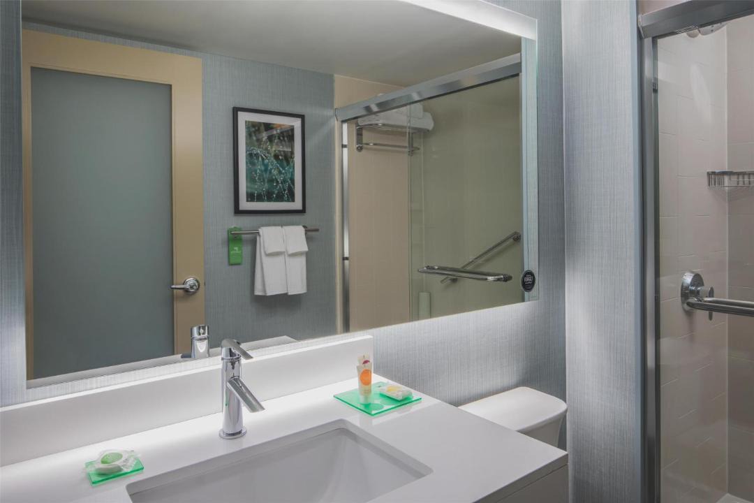Photo of Bathroom in Hunters Point
