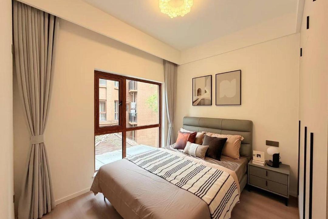 Photo of Bedroom in Emeishan