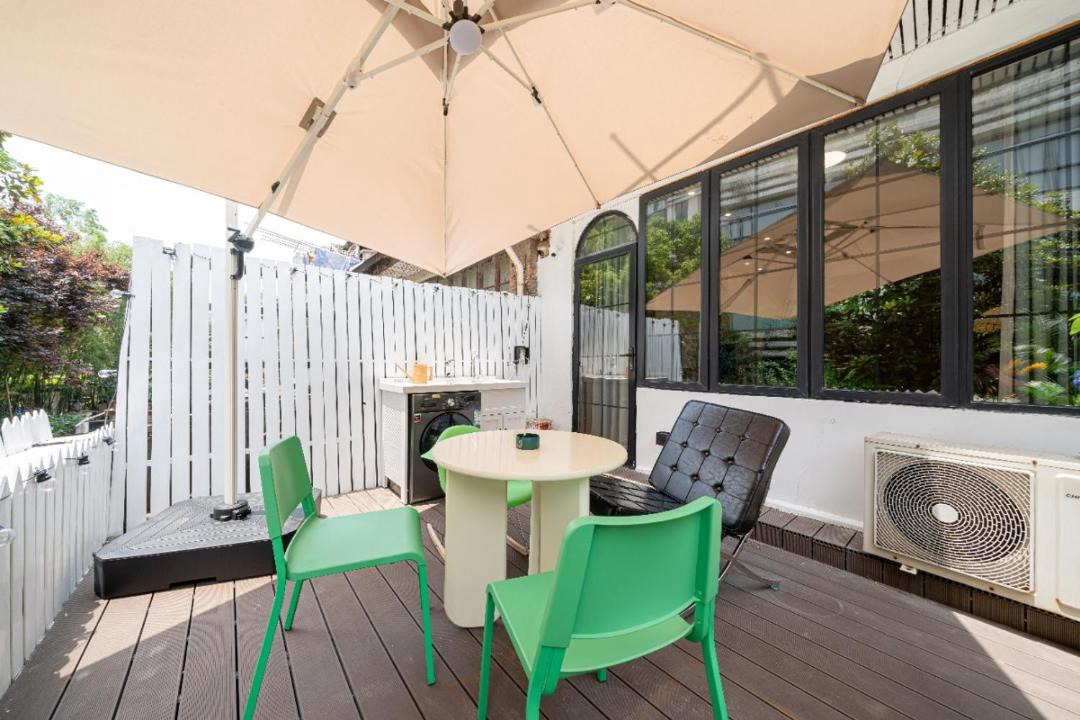 Photo of Patio Balcony in Huaihai Road Commercial Area