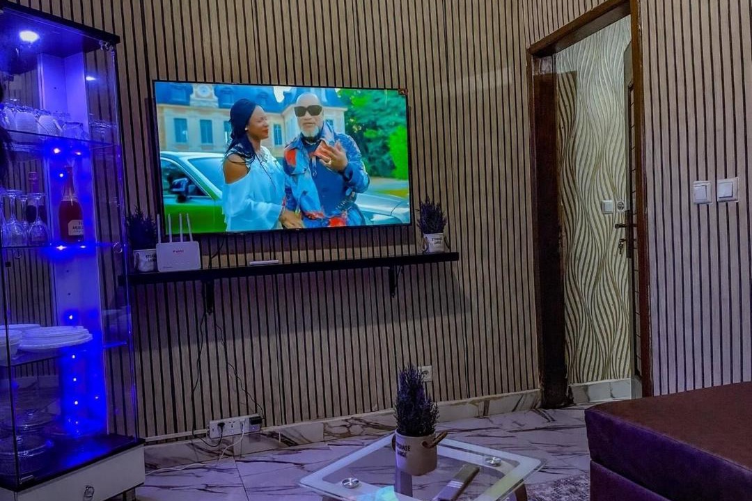 Photo of Livingroom in Barumbu