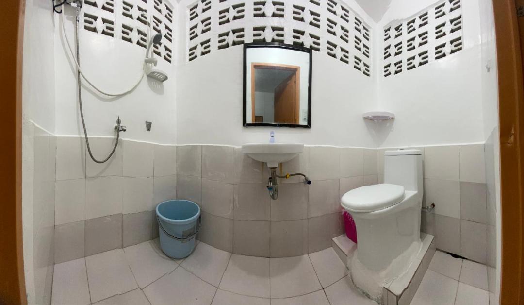 Photo of Bathroom in Basdiot