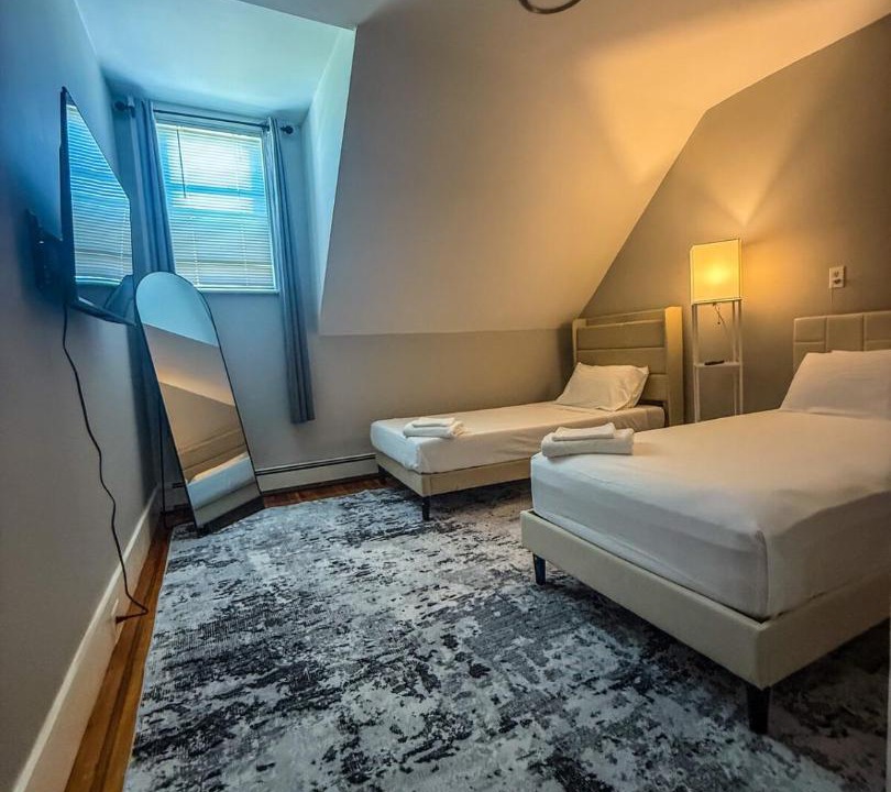 Photo of Bedroom in Beverly