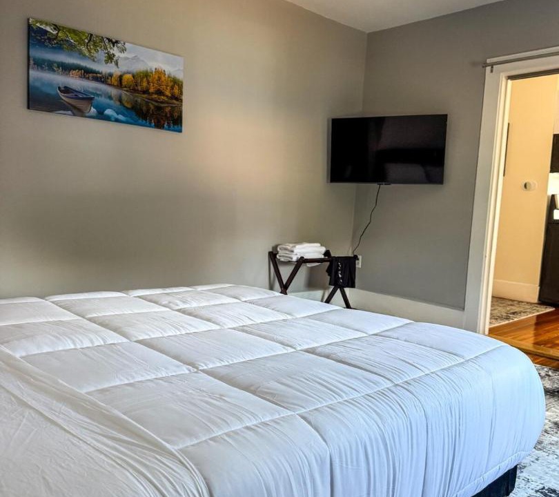 Photo of Bedroom in Beverly