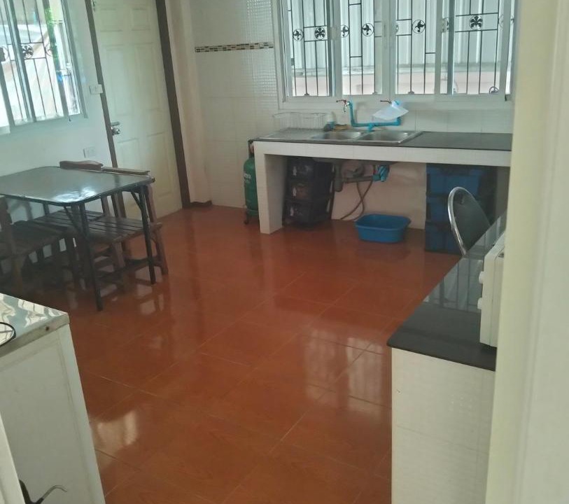 Photo of Kitchen in Tha Sut