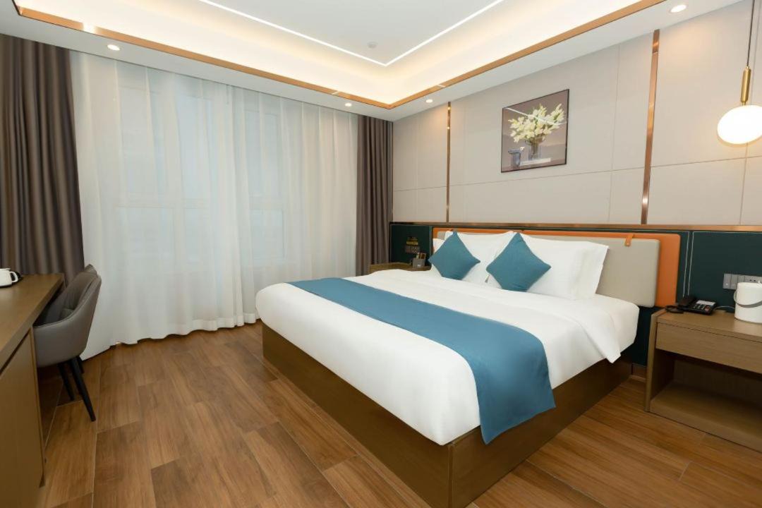 Photo of Bedroom in Urumqi City Centre
