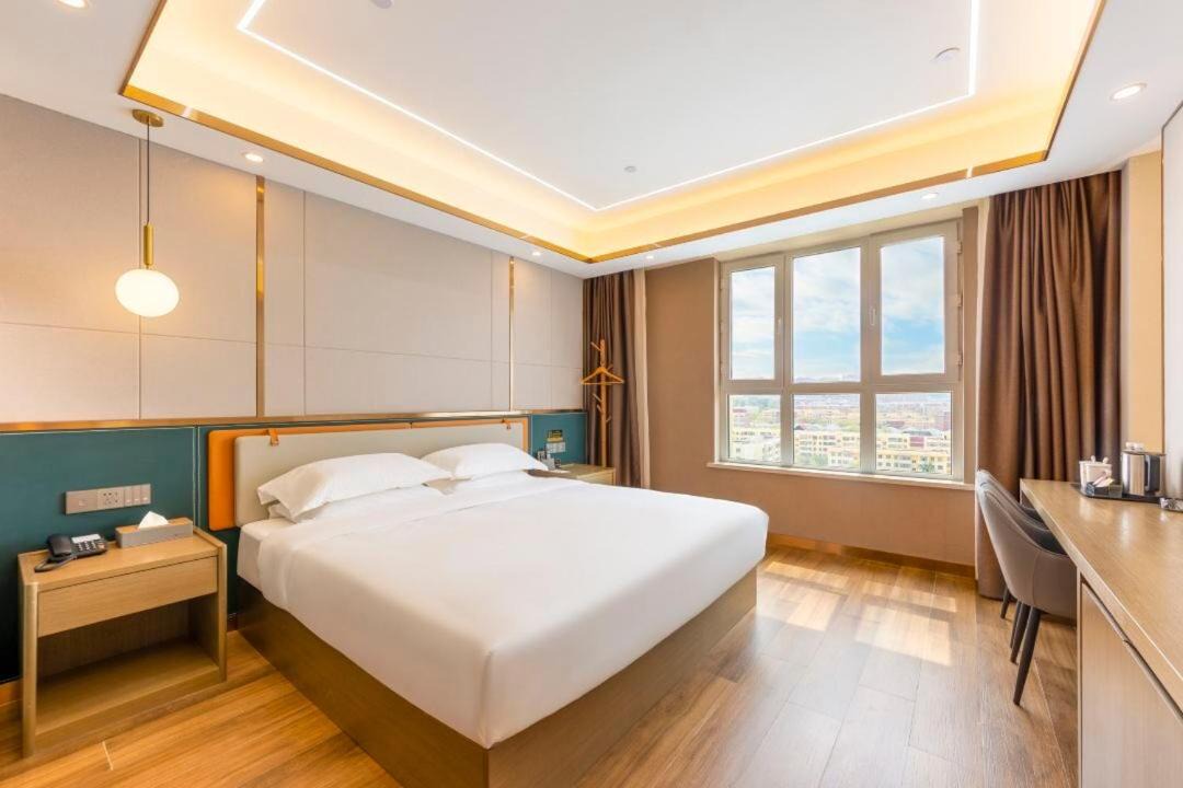Photo of Bedroom in Urumqi City Centre