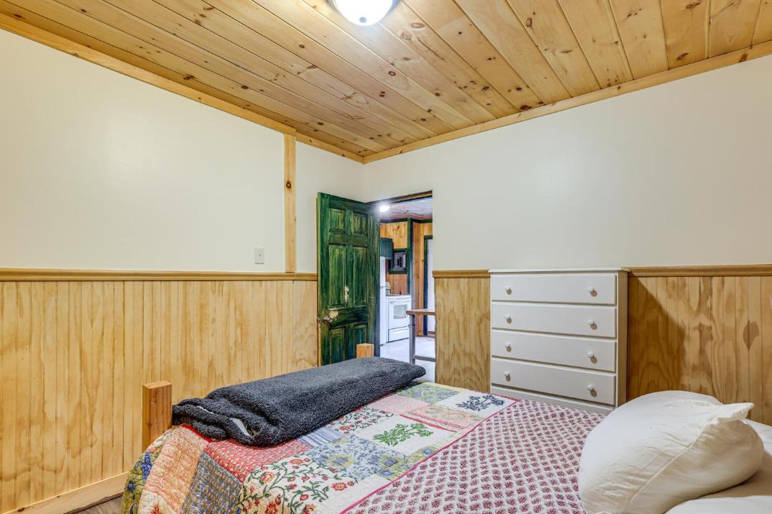 Photo of Bedroom in North River