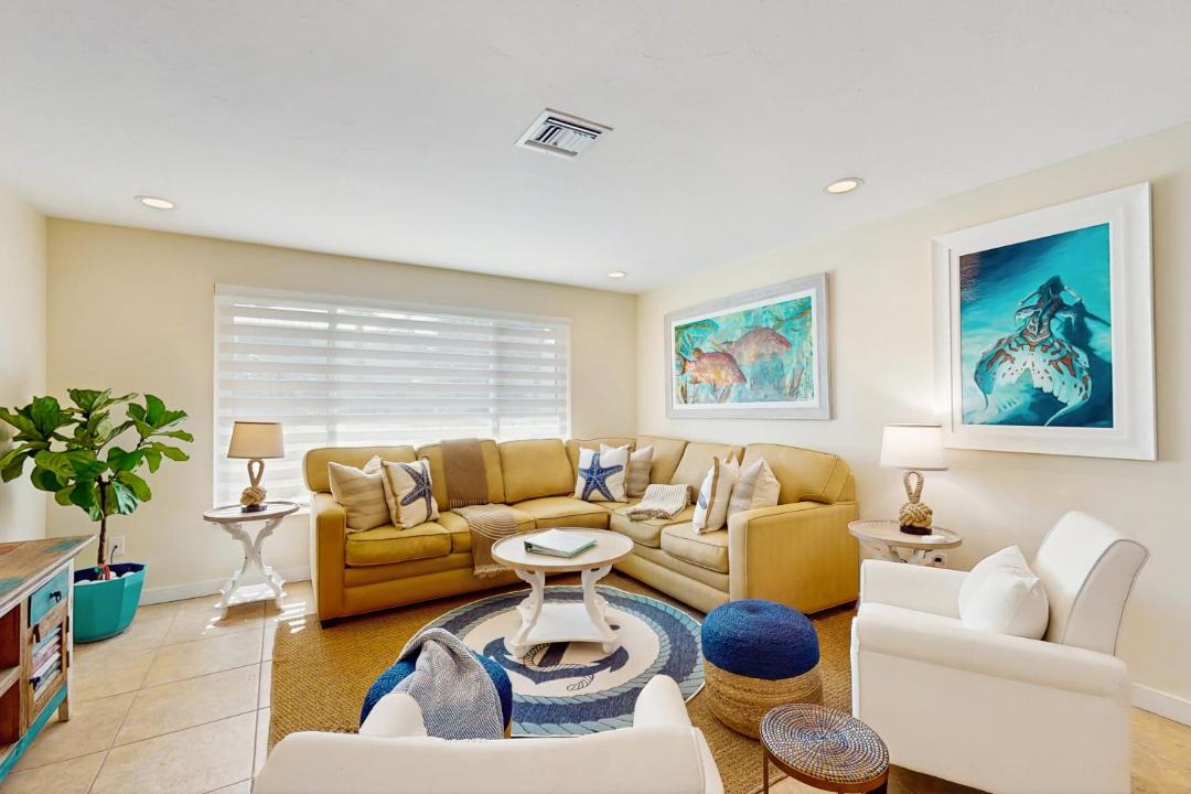Photo of Livingroom in Bokeelia