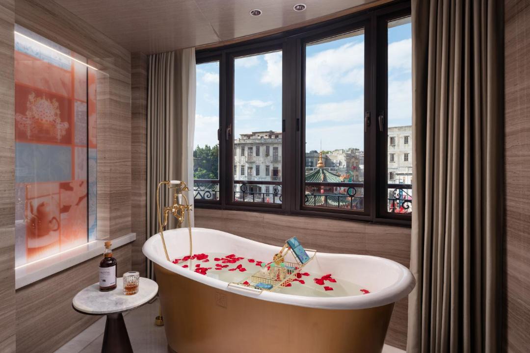 Photo of Bathroom in Jinping Qu
