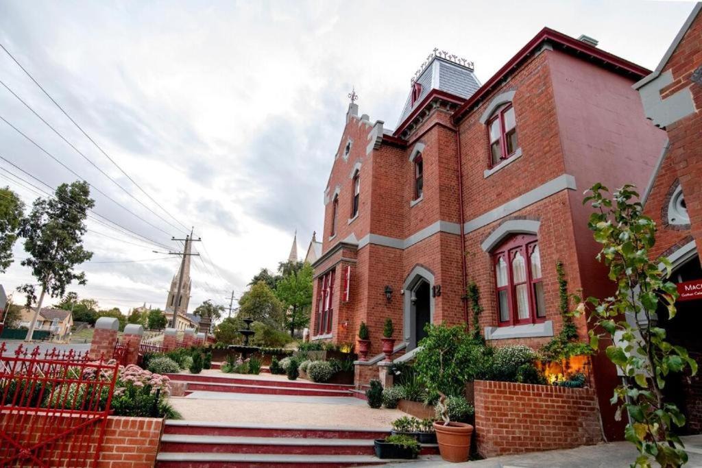 Photo of Others in Bendigo