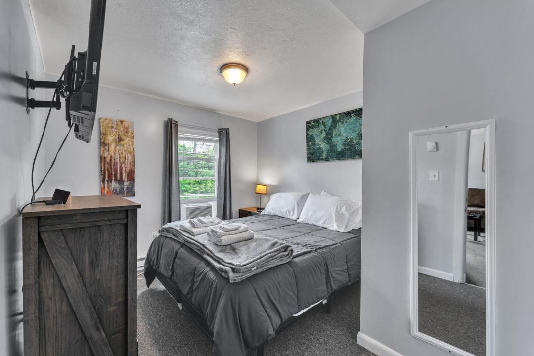 Photo of Bedroom in Oneonta