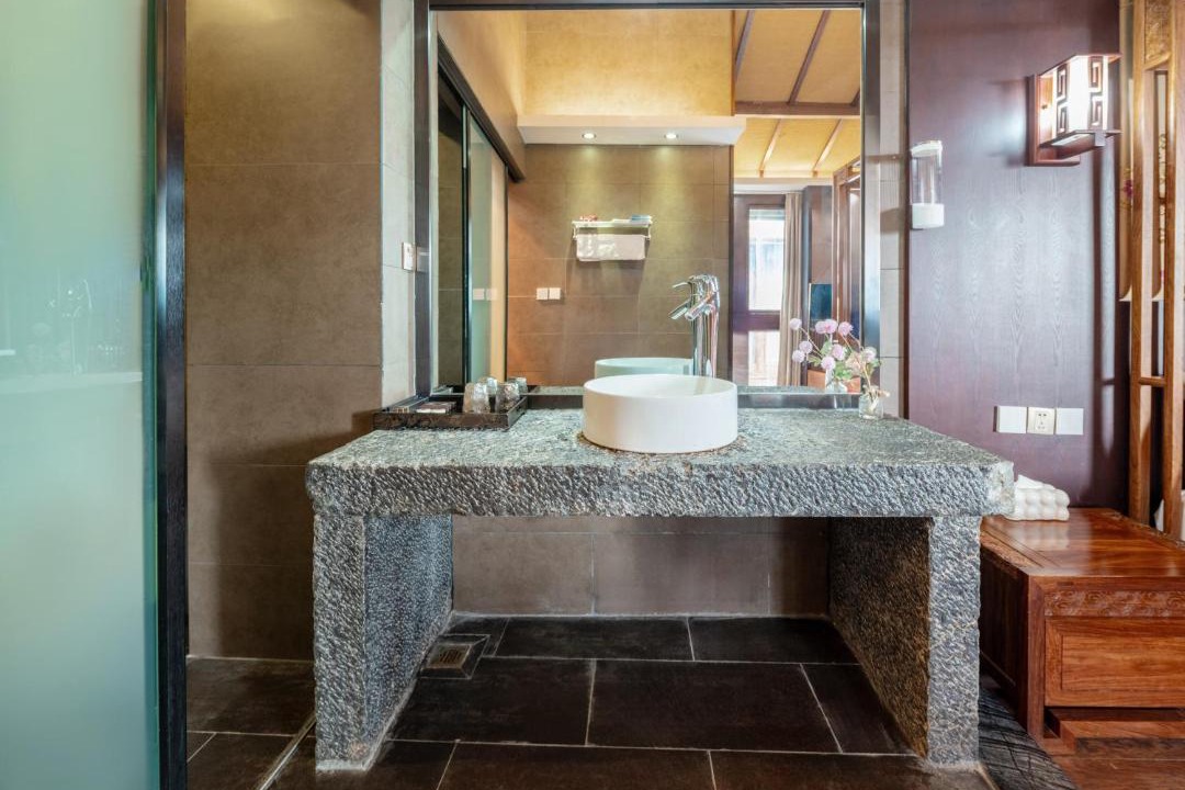 Photo of Bathroom in Dayan Old Town