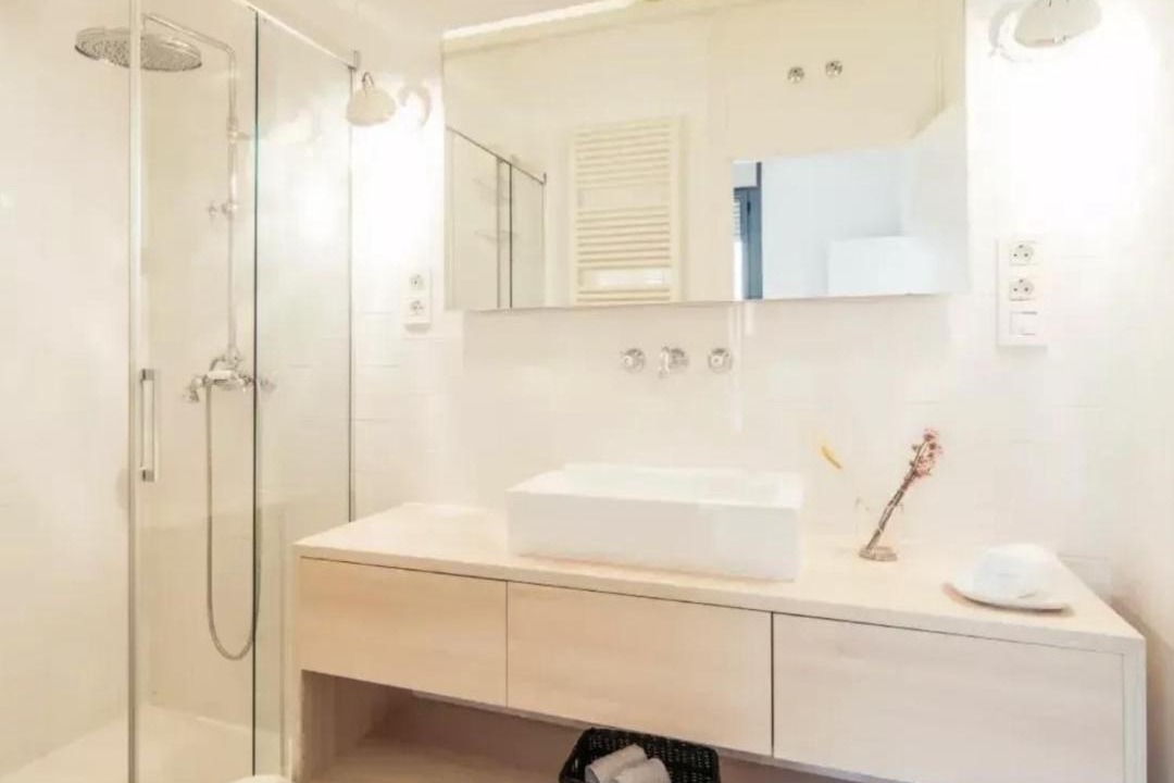 Photo of Bathroom in Carre d'Or