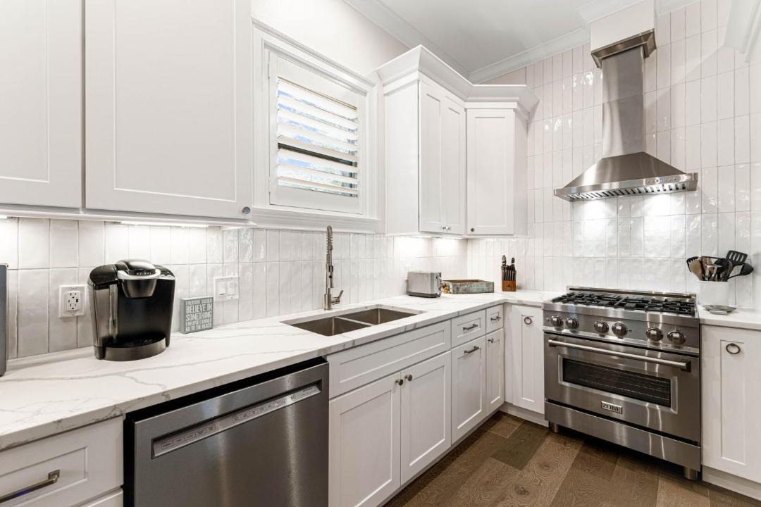 Photo of Kitchen in White's Gulfview