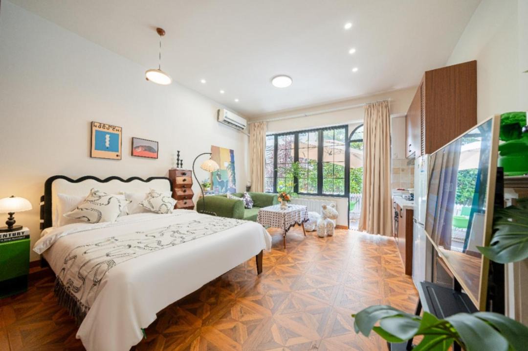 Photo of Bedroom in Huaihai Road Commercial Area
