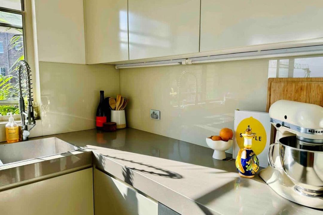 Photo of Kitchen in Elizabeth Bay