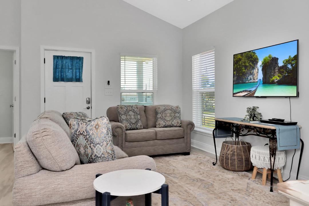Photo of Livingroom in Mexico Beach