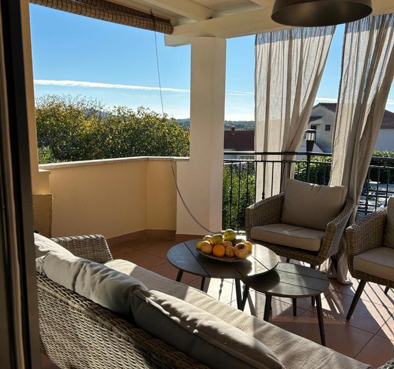 Photo of Patio Balcony in Musalez