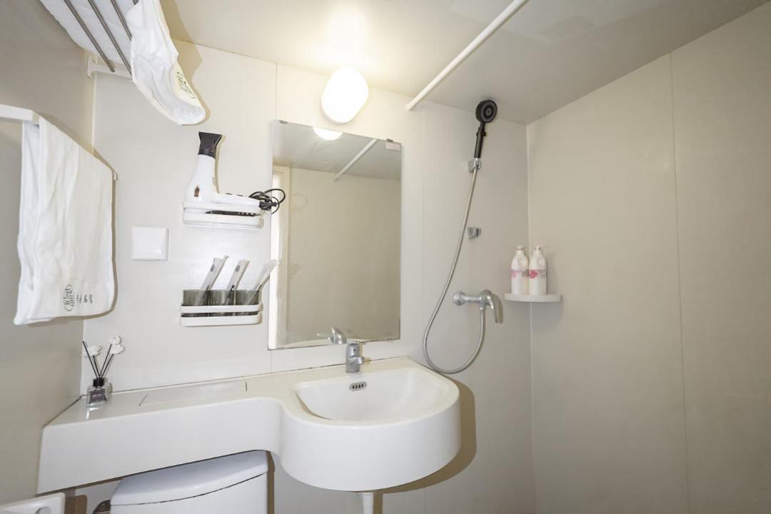 Photo of Bathroom in Changning