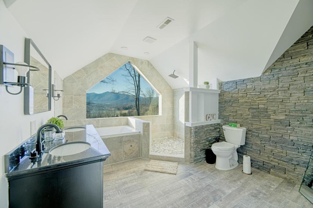 Photo of Bathroom in Haywood