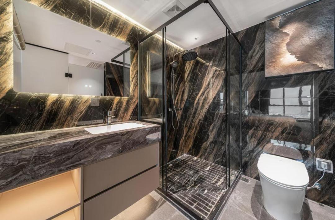 Photo of Bathroom in Chikan District