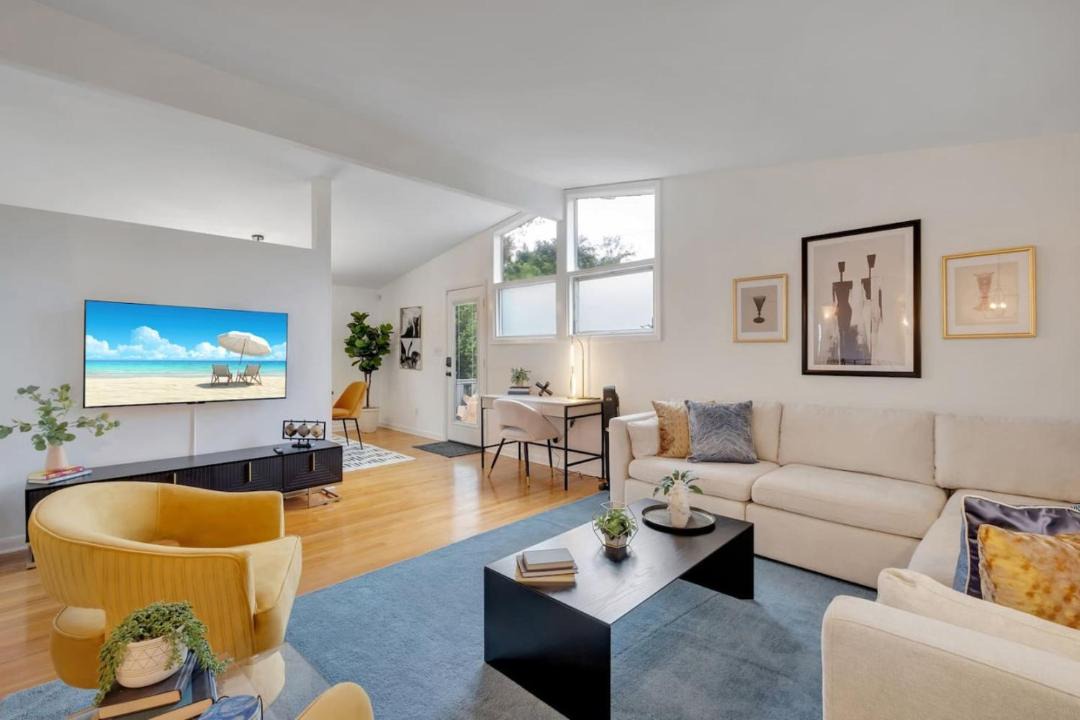 Photo of Livingroom in Tallahassee