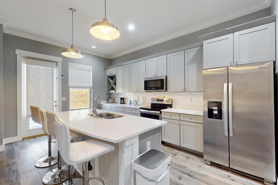 Photo of Kitchen in Laguna Beach Estates