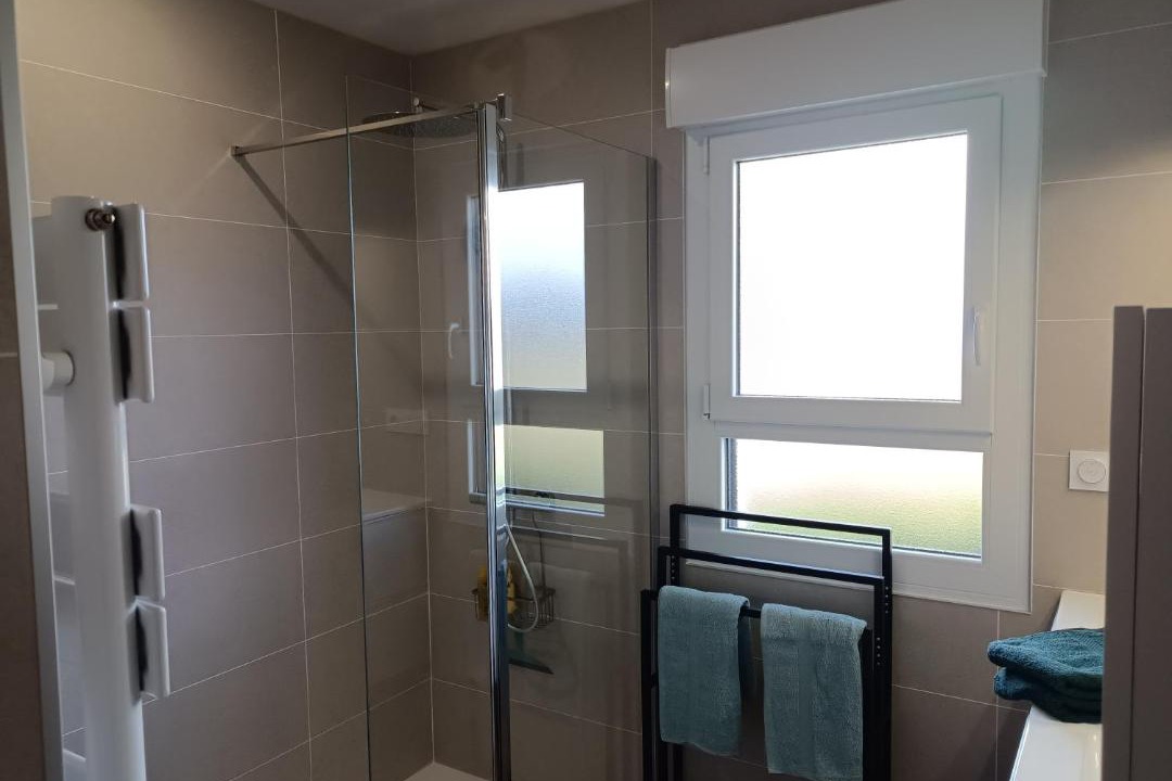 Photo of Bathroom in Langueux