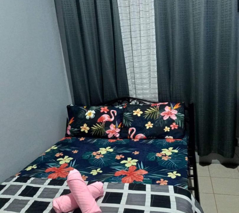 Photo of Bedroom in Highway Hills