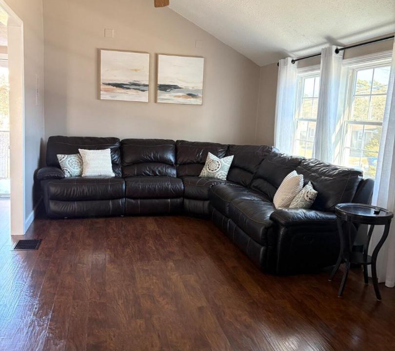 Photo of Livingroom in White Island Shores