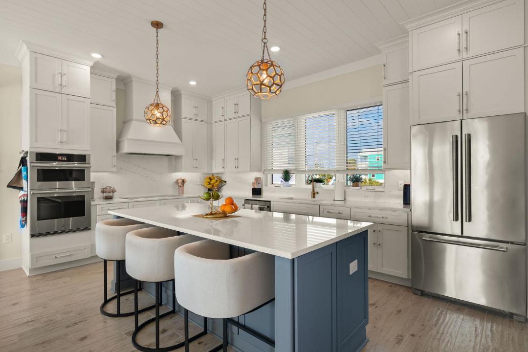 Photo of Kitchen in Mid Island