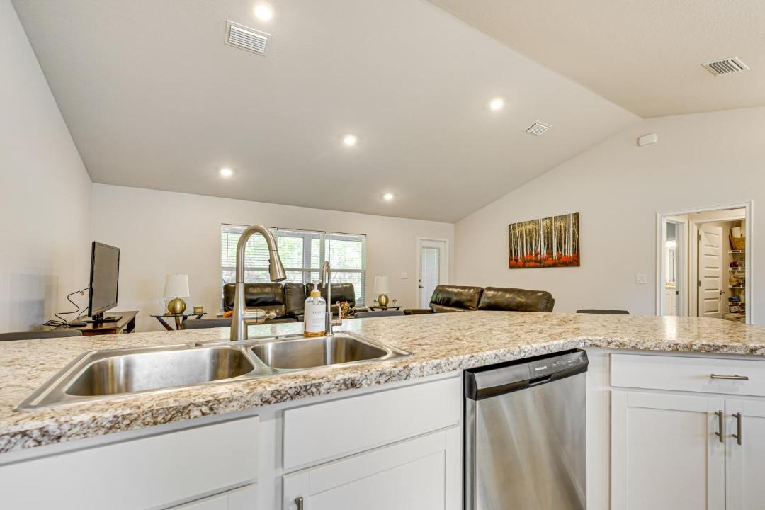 Photo of Kitchen in Candler