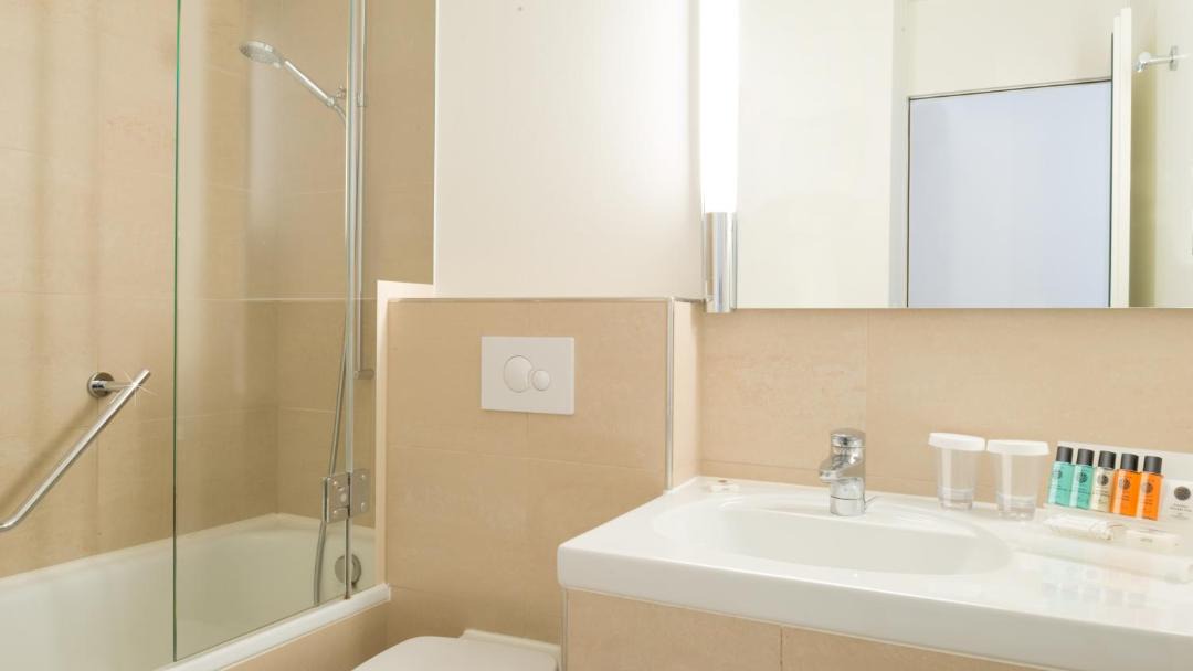 Photo of Bathroom in Hard