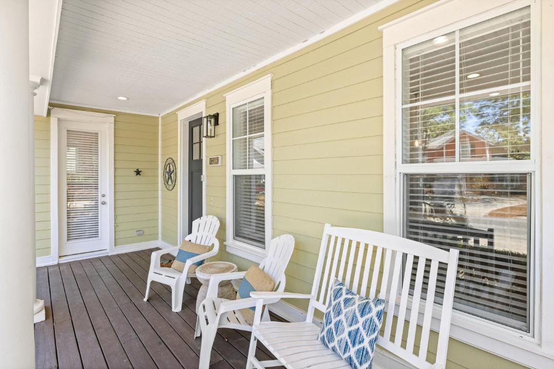Photo of Patio Balcony in Laurel Grove
