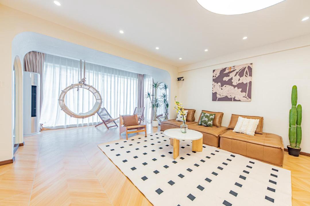 Photo of Livingroom in Jeifangbei Central Business District
