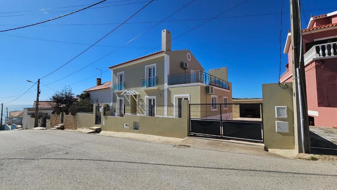 Photo of Buildings in Sao Pedro da Cadeira