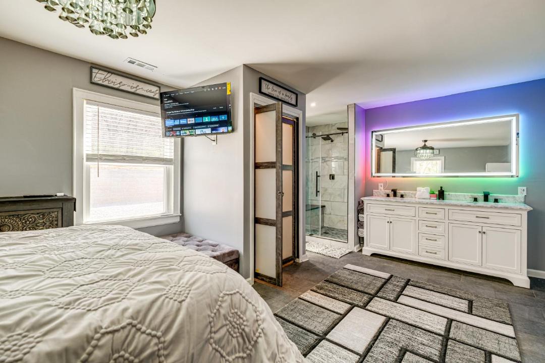 Photo of Bedroom in Roanoke