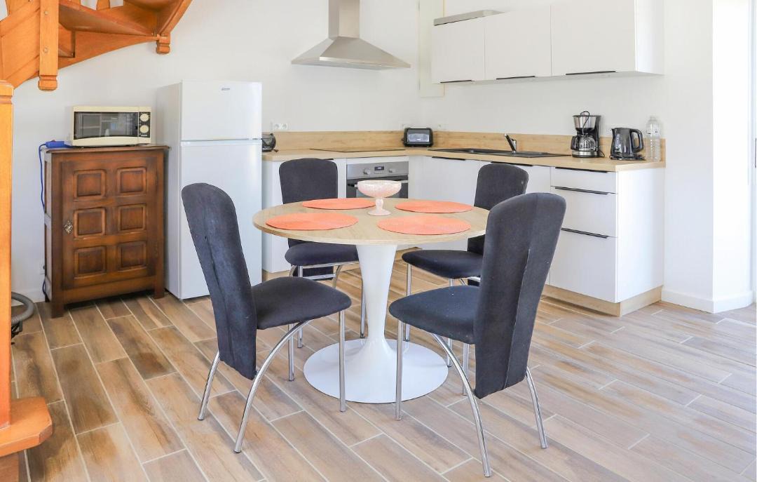 Photo of Kitchen in Runan