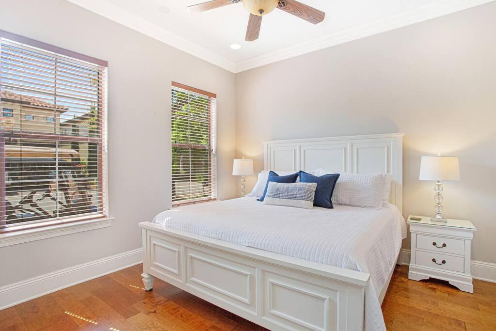 Photo of Bedroom in Villa Lago