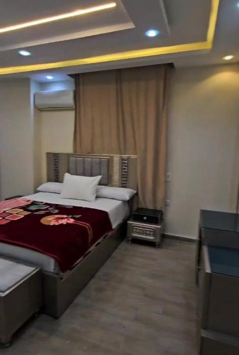 Photo of Bedroom in Pyramids Gardens
