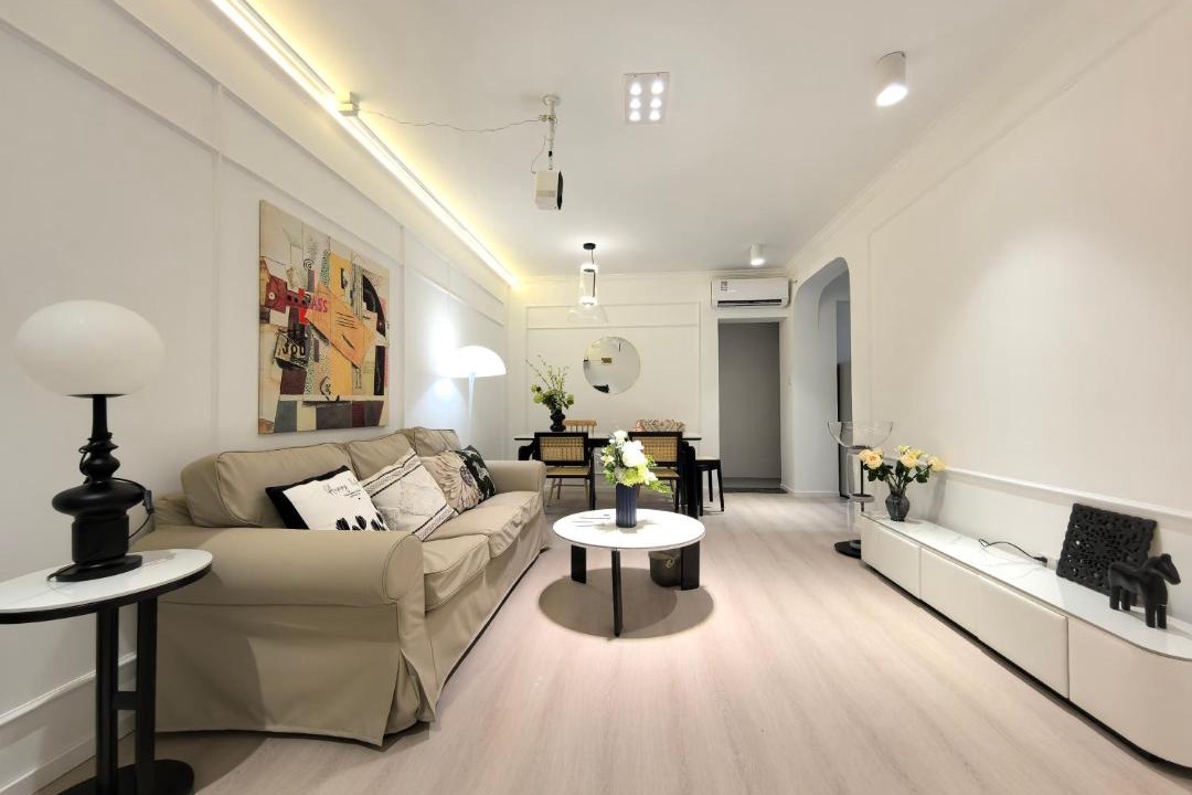 Photo of Livingroom in Downtown Shanghai