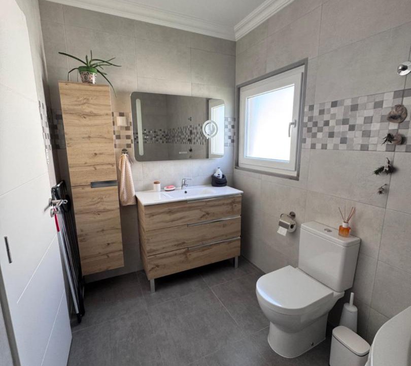 Photo of Bathroom in Corroios