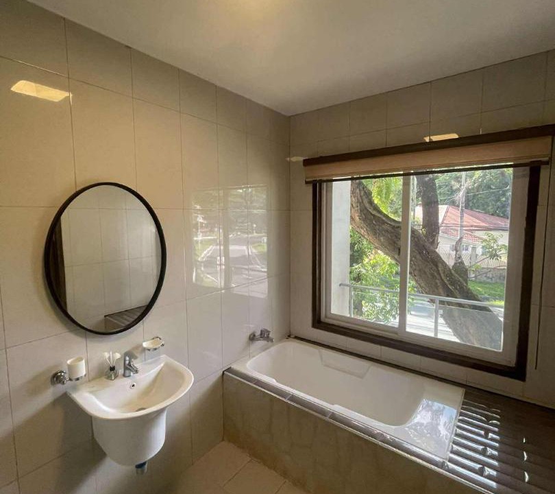 Photo of Bathroom in Luzon