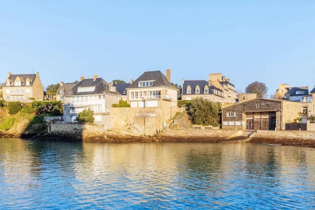 Photo of Buildings in La Cite