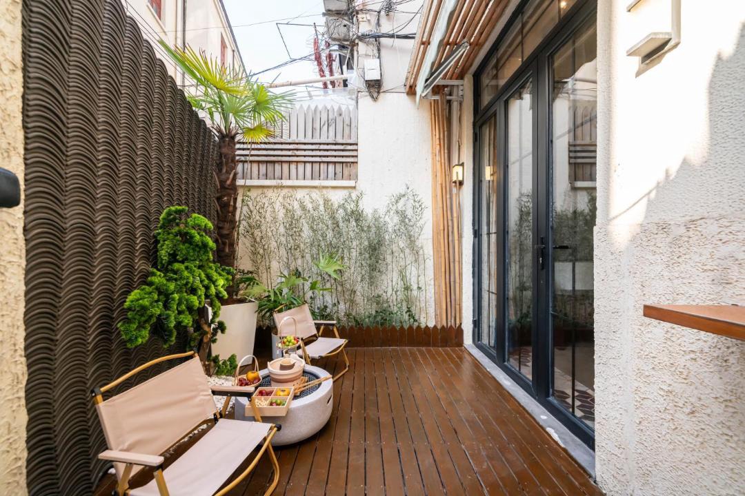 Photo of Patio Balcony in Downtown Shanghai