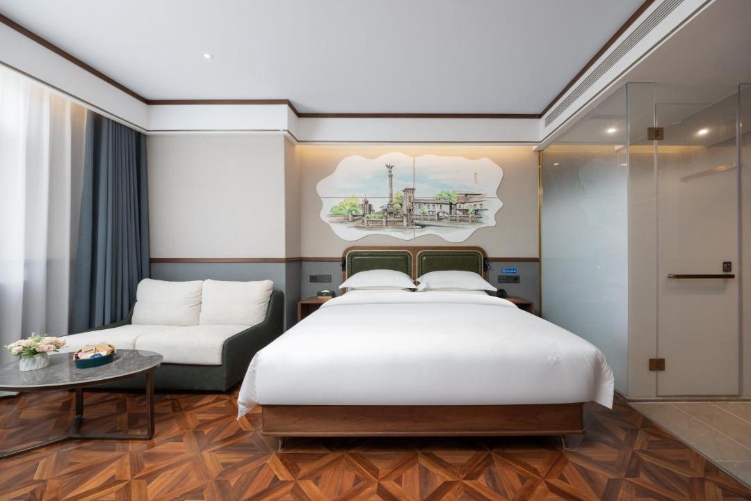 Photo of Bedroom in Tianjin City Center