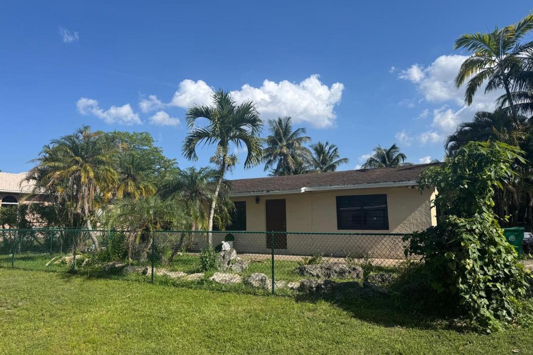 Photo of Others in Davie